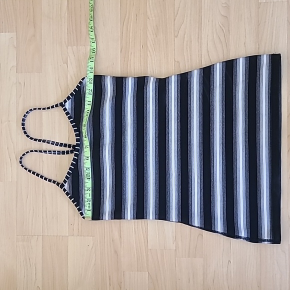 Like New Lululemon Power Y Tank Capilano Striped Black/White Tank top Size XS - Picture 5 of 8